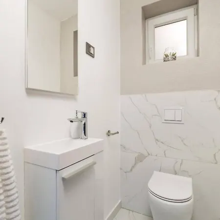 Villa Stunning With Panoramic View Opatija