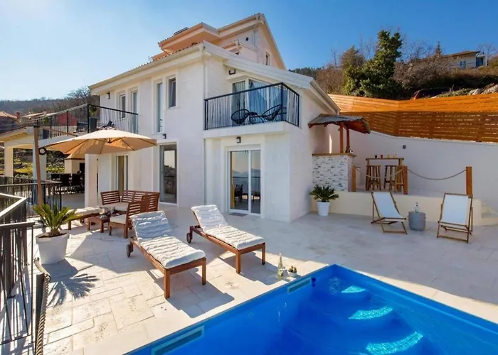Stunning With Panoramic View Villa
