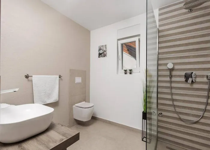 Stunning With Panoramic View Vila Opatija